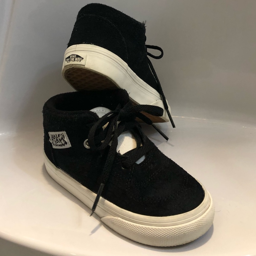 *SOLD* Toddler Vans Size 7.5